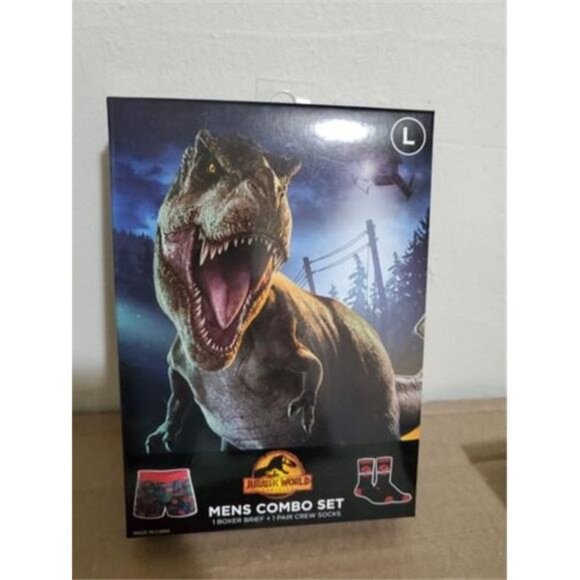 Jurassic World Men's Boxer Briefs & Socks Set  Elastic Waistband Comfortable Fit - Picture 4 of 8